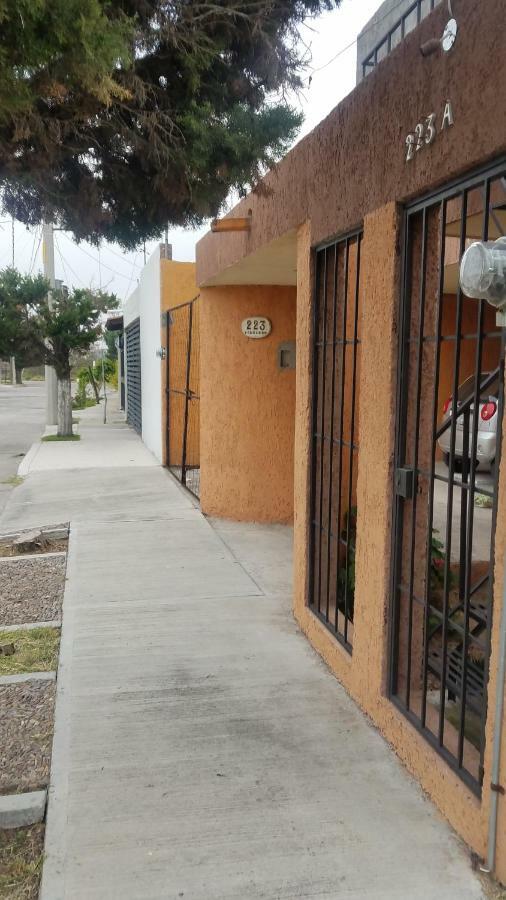 Suite Amplia Privada A 8 Min Del Centro Aguascalientes Exterior photo